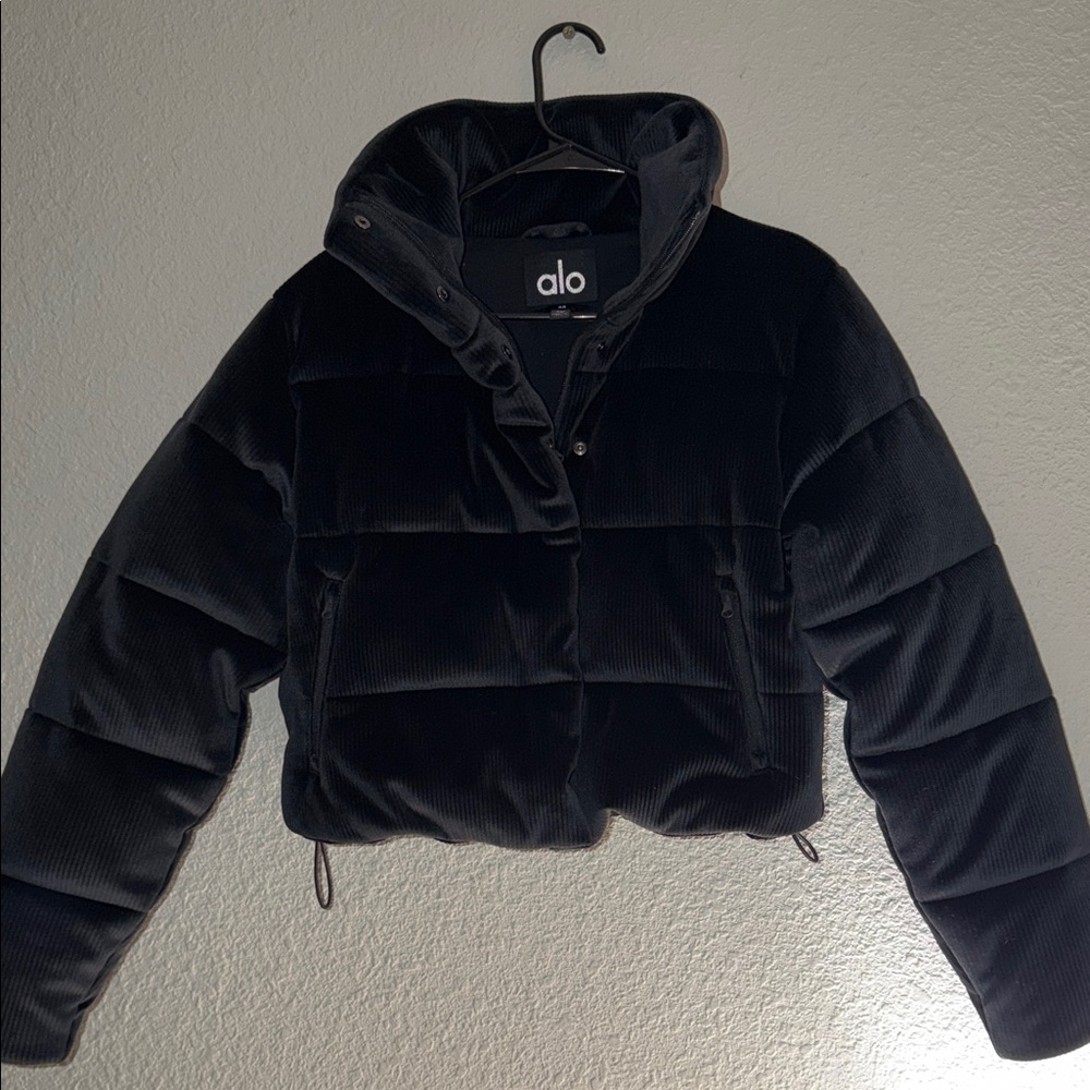ALO Yoga Black Velvet Puffer Jacket